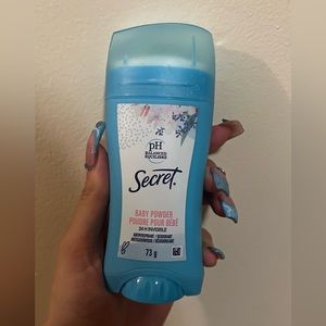 Secret deodorant, Nivea cellulite cream, Quo body lotion all unused